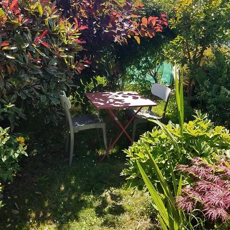 Petit logement dans un écrin de verdure Saint-Herblain Extérieur photo