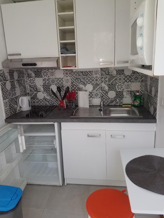 Petit logement dans un écrin de verdure Saint-Herblain Extérieur photo